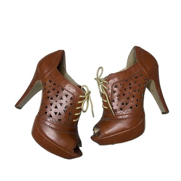 Guess Fairleigh lace up open toe heels size 6.5 - Picture 1 of 6